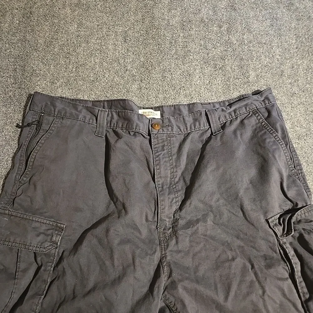Levi Cargo Shorts Mens 44 Gray Baggy/Relaxed Fit Pockets Cotton Hiking Casual
